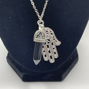 Black tourmaline crystal necklace| Hamsa pendant| healing crystal| gemstone pendant| stone pendant| gemstone jewelry| crystal point| wedding