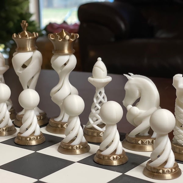 3D printed Chess Set - 32 piece set spiral design