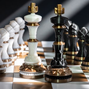 Special Edition Royal Chess Set - 32 Piece Set