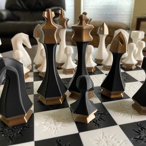 Hexagonal Modern Chess 32 piece set