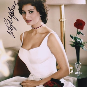 ソフィア・ローレン 直筆サイン入り写真集 ソフィア・ローレン直筆サイン入り写真…Sophia Loren…ふたりの女