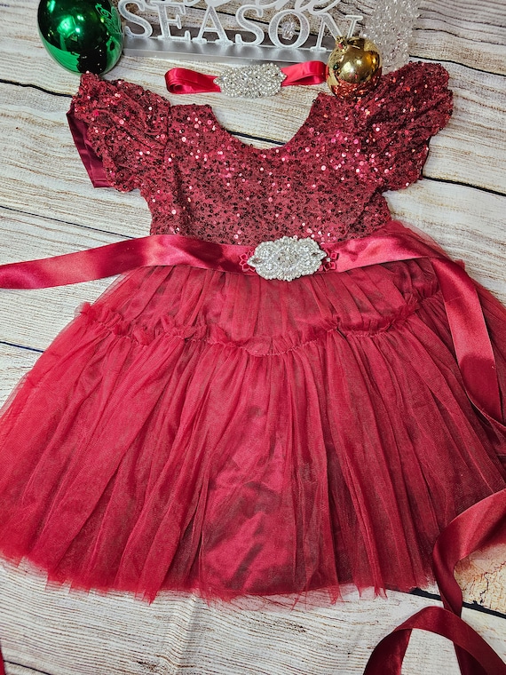 princess polly baby blue dress V-Neck Burgundy Sequin Appliques Tight Homecoming Dress  FancyVestido