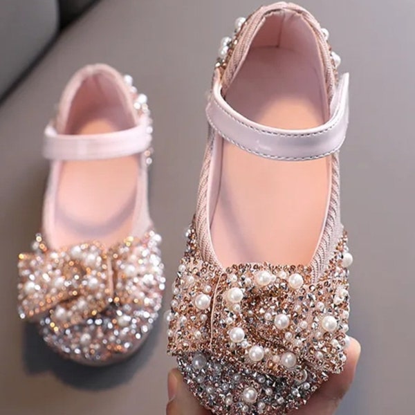 Zapatos para niñas pequeñas con pedrería rosa y dorada, zapatos para niñas pequeñas de boda, peras para niñas con zapatos de pedrería.