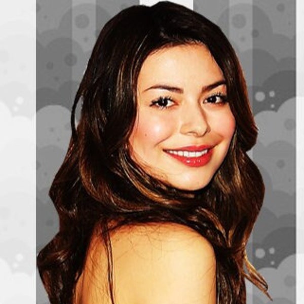 Bookmark - Miranda Cosgrove (2014)