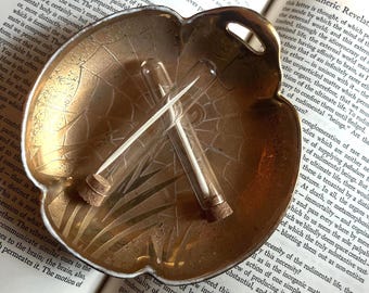 Stingray barb vial mini display | dasyatidae | ocean | sea | fish | mantas | oddities | curiosities | gift |