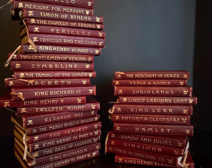 Temple shakespeare book: early 1900s victorian literature collection