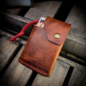 Small Handmade Leather Wallet with Snap Closure- Gift Olmo (Rust) Waxy