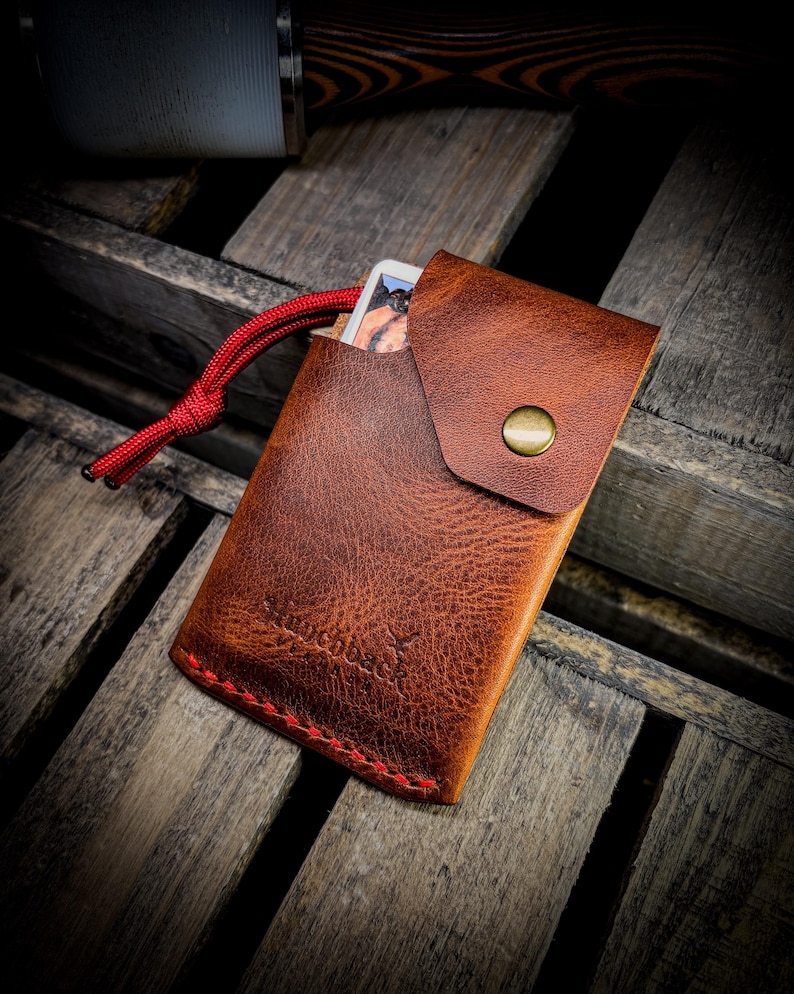 Small Handmade Leather Wallet with Snap Closure- Gift Olmo (Rust) Waxy