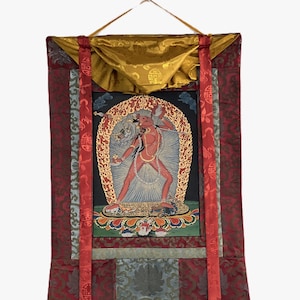 Vajrayoginī/Jogini/Yogini/Dordże Neljorma/kobieta Budda stary dymny tybetański Thangka malarstwo, oryginalna sztuka z jedwabnym brokatem