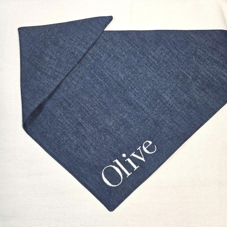 Personalized Denim Dog Bandana | Embroidered Pet Name Bandana afbeelding 6