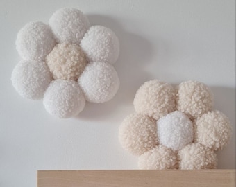 Daisy Pompom beige wall decor, Daisies baby shower, Neutral girl nursery, Shelf decor