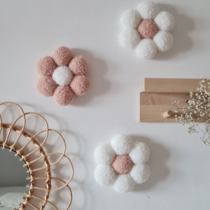 Gänseblümchen Pompom Wanddekor, rosa Mädchen Kinderzimmer, Regal Dekor