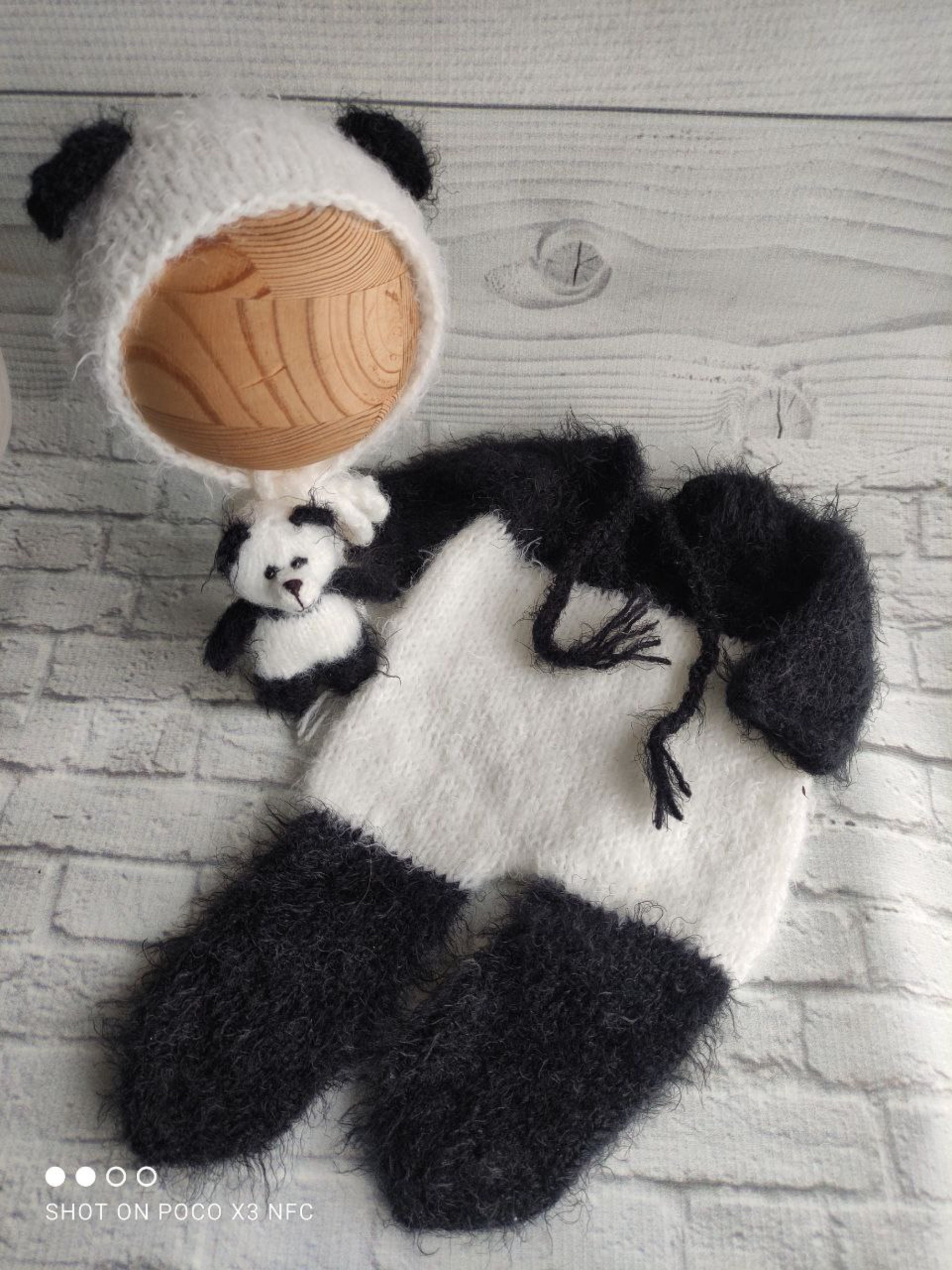 Teddy panda baby outfit, teddy panda set for newborn photo shoot, hat and toy panda for newborn photo shoot, knitted baby outfit