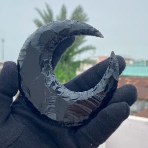 Black Obsidian Crescent Moon - Unique Crystal Moon Sculpture for Witchcraft, Meditation, Home Decor, Spiritual Healing, Energy Cleansing
