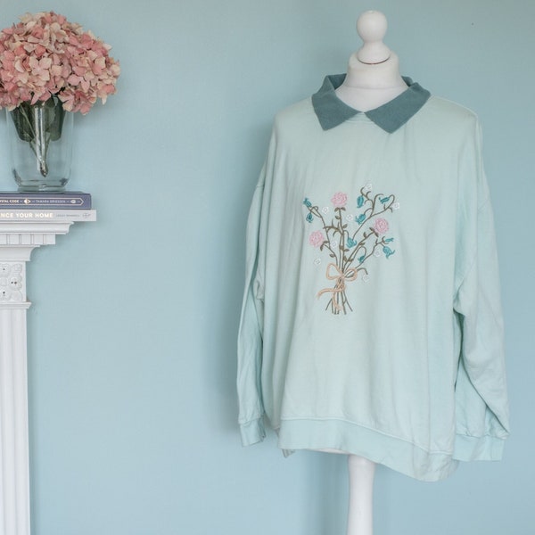 Vintage mint green floral embroidered Cotton oversized sweater jumper pullover with polo collar 1990’s