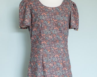 Vintage womens ditsy floral print puff sleeve floral dress: Prairie cottage core style