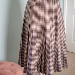 Vintage Aquascutum womens 1970’s check pleated reversible wool brown and blue plaid midi skirt