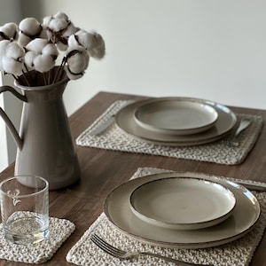 EASTER TABLE DECOR