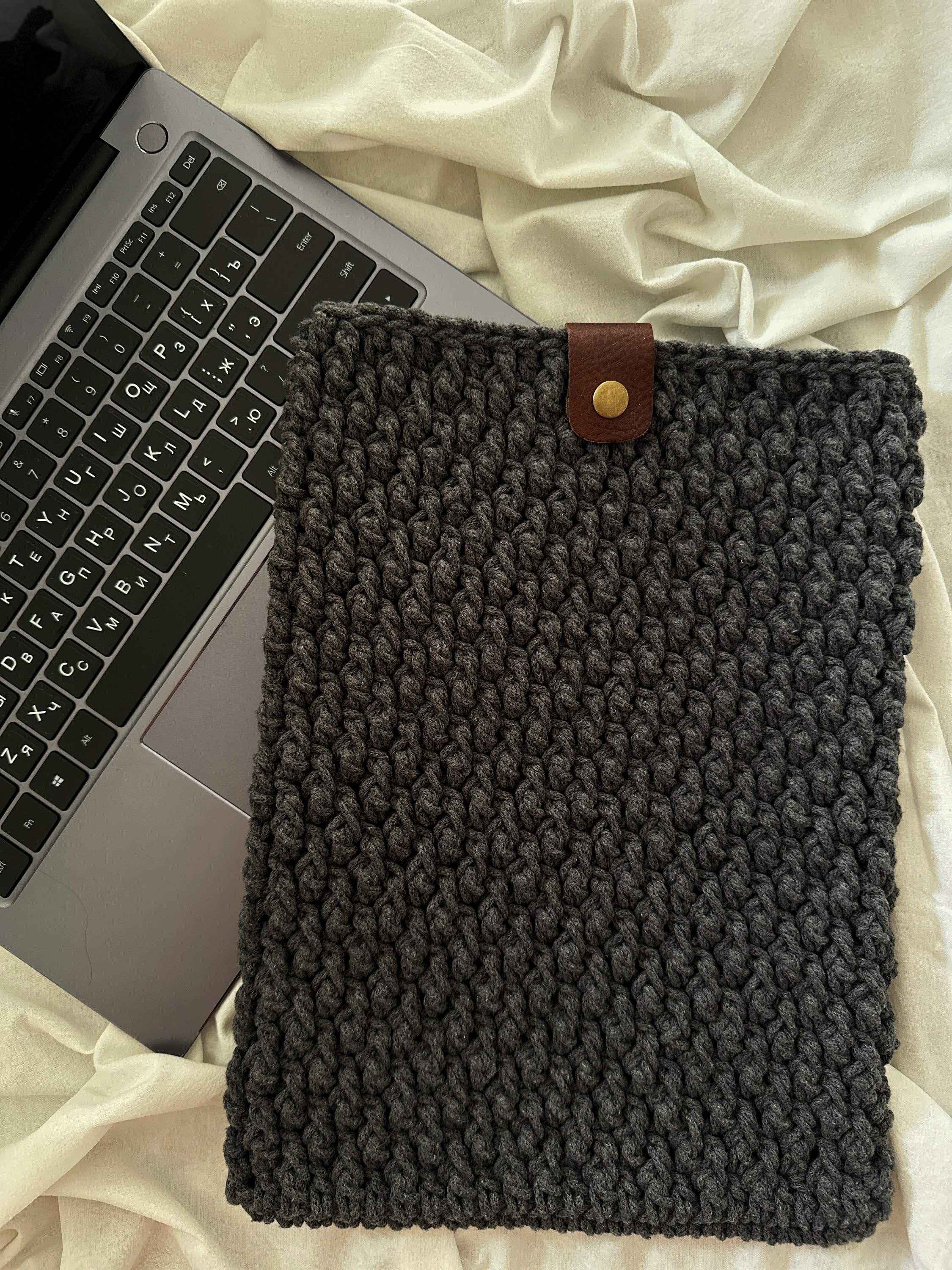 Crochet Laptop Sleeve Pattern: Beginner Computer Case (PDF Pattern) - Etsy