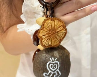 Sonajero artesanal de semillas mixtas, nueces naturales, sonajero de conchas, sonido para meditación, adorno para coche, decoración para bolsos, regalo para amigos, regalo de cumpleaños para terapeutas