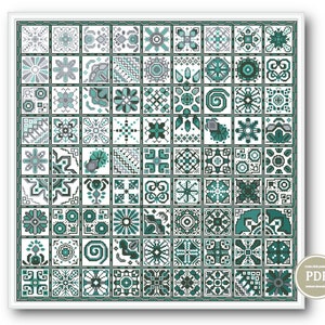 Puede incluir: Un patrón de punto de cruz con una variedad de diseños geométricos en tonos de verde y gris. El patrón está dispuesto en una cuadrícula de 10 filas por 10 columnas.  Patrón PDF de descarga instantánea.