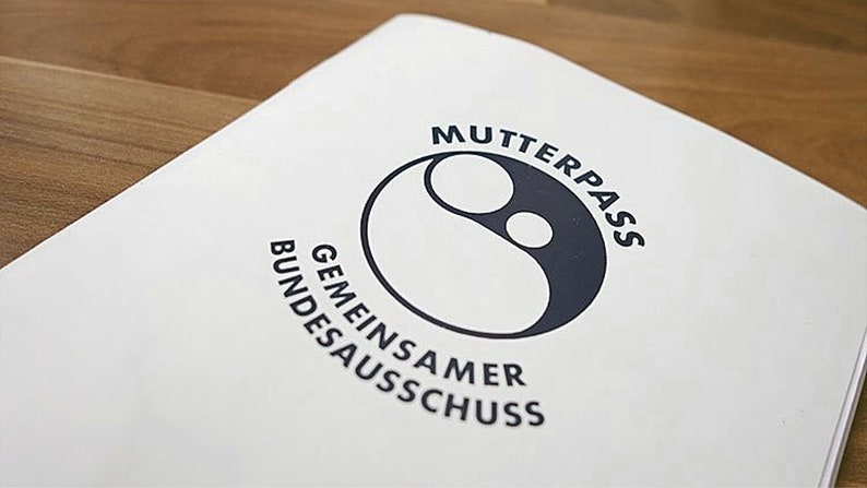 Mutterpass original mit Mutterpasshülle unbeschrieben leer ohne Einträge blanko Neu unbenutzt deutsch Baby Schwangerschaft Geburt mit Hülle Bild 4