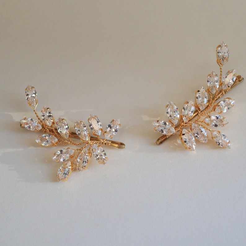 Delicate Gold Bridal Hair Bobby Pin image 7