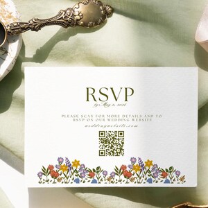 Modello di biglietto RSVP con codice QR floreale botanico Canva, biglietto di invito personalizzabile, modificabile e stampabile, biglietto RSVP per matrimonio Canva, download digitale