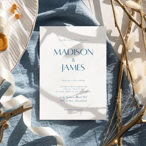 Dusty Blue Hochzeitseinladung Canva Vorlage, bearbeitbare anpassbare druckbare Hochzeitseinladung, Küstenhochzeit einladen, blaue Hochzeit