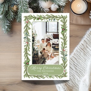 Kerstkaart met hulstbladeren, fotokaartsjabloon, bewerkbare kerstkaart, traditionele kerstkaart, familiekerstkaart