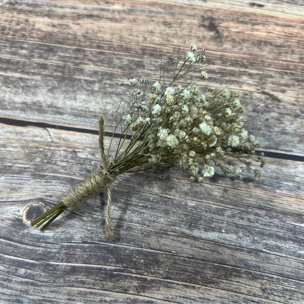 Boutonnière à la boutonnière Gyp séchée - Fleurs séchées pour mariage | Claire De Fleurs