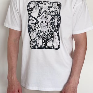 AT / Stampa nera / serigrafia fatta a mano / t-shirt / unisex / 100% cotone