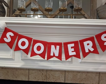 Oklahoma, custom felt banner, graduation gift photo prop, senior board, dorm decor