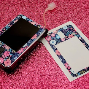 Small Floral Design Pattern T-Slim Patch