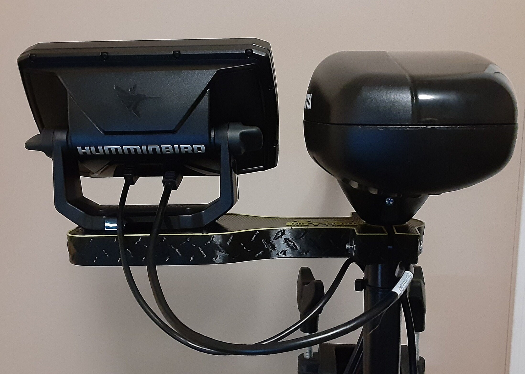 Trollmaster Mount Troll & Find Black and Yellow Side Mount Only for Humminbird, Garmin ...