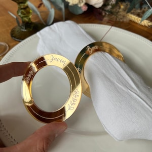 Portatovaglioli. Portatovaglioli. Portatovaglioli personalizzato. Portatovaglioli. Portatovaglioli per matrimonio. Portatovaglioli personalizzati in oro.