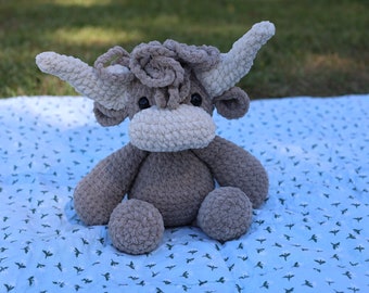 Crocheted highland cow plush