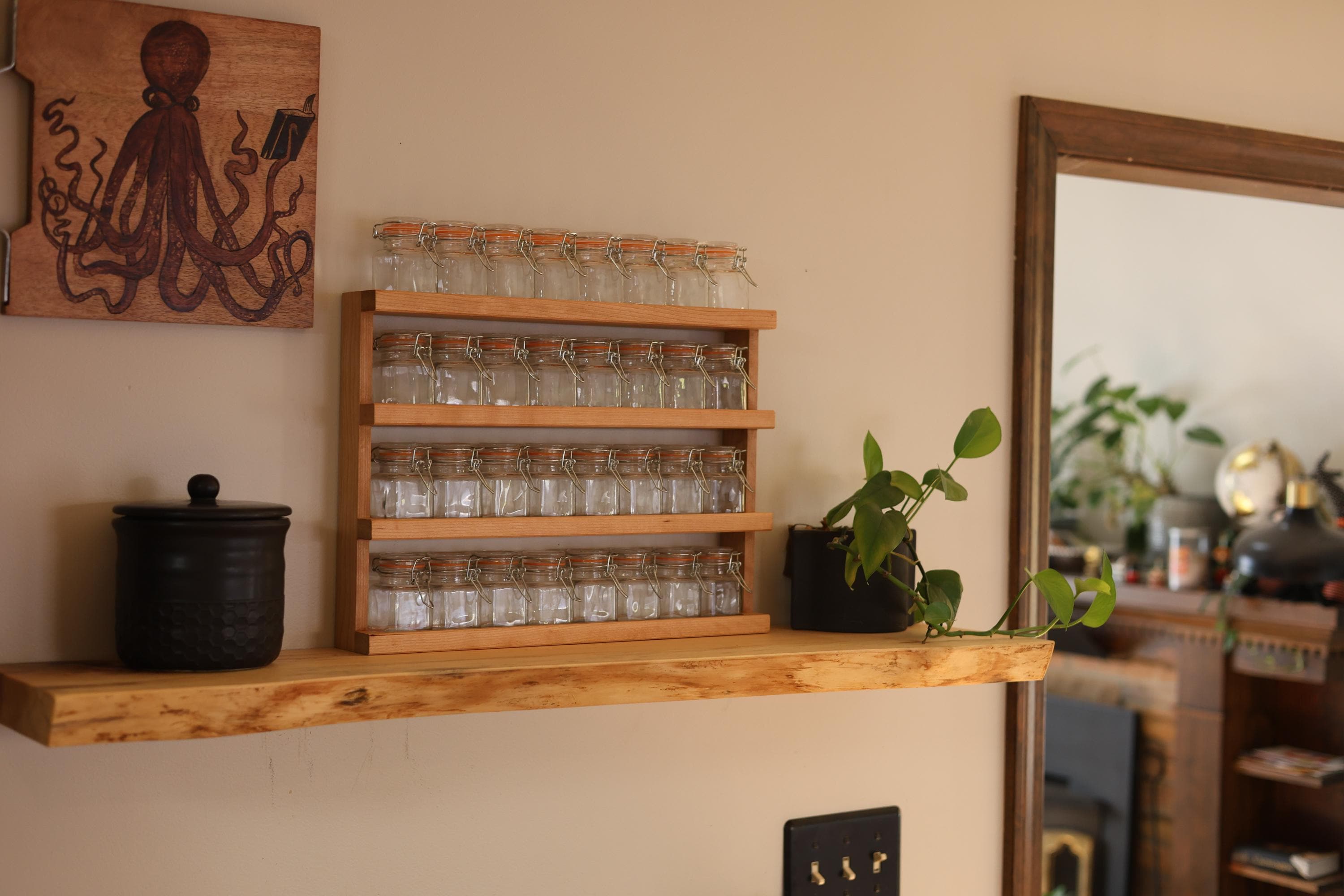 Executive Chef's Spice Rack (includes 32 Glass Jars)