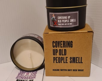 Covering Up Old People Smell - Comedy Geschenk Duftkerze und bedruckte Display-Box