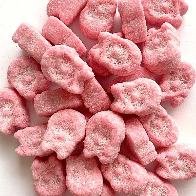 BUBS Mini Cool Raspberry Skull - Swedish Candy - Pick and Mix