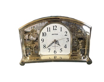 Horloge de cheminée rythmique dorée avec réveil, pendule oscillante et cristaux vintage