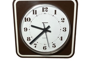 Staiger Wall Clock Mid Century West Germany Plastic Brown White Quartz 60s Working