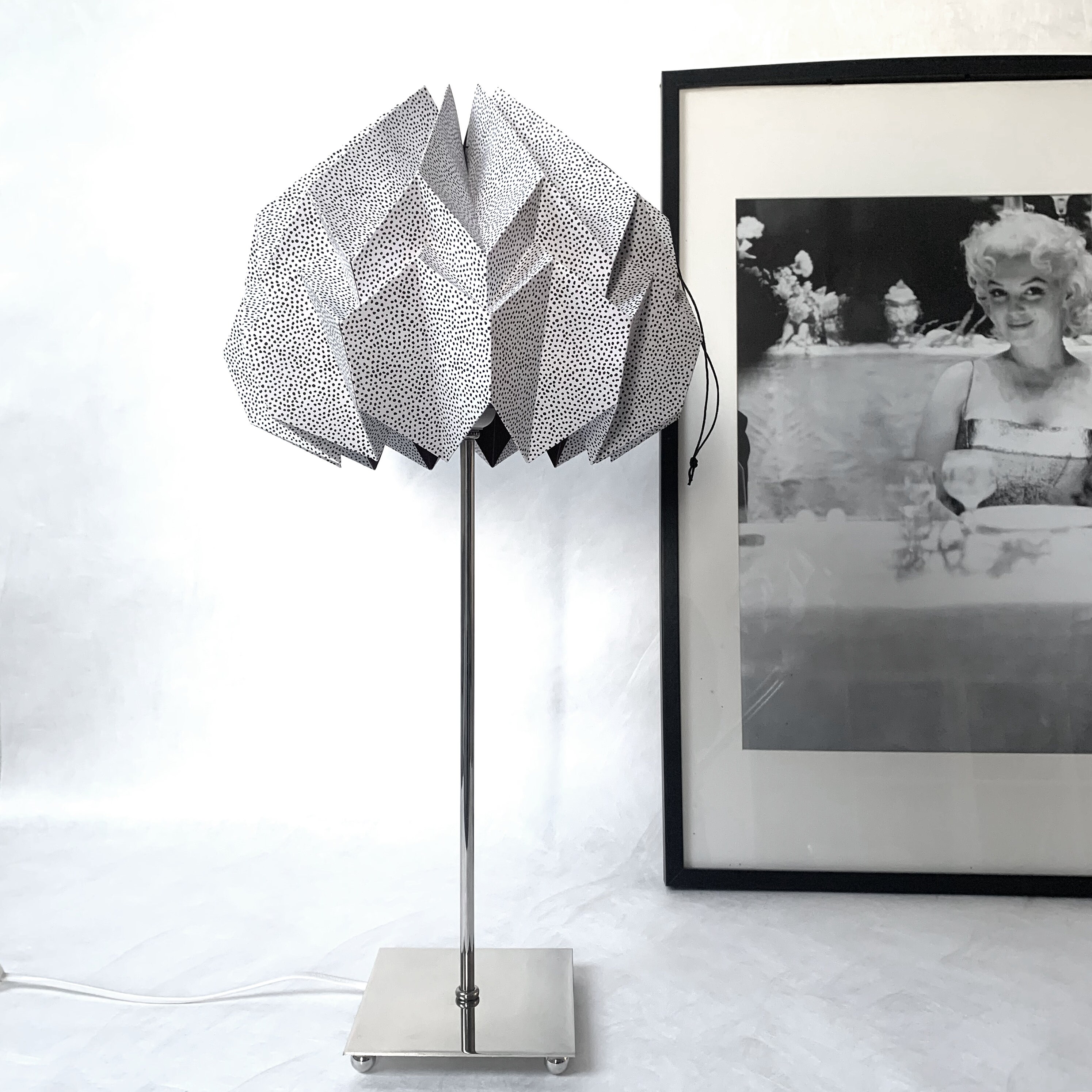 Suspension en Papier Plié Noir et Blanc, Lampe Origami, Abat-Jour Original