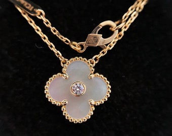 Vintage Alhambra Limited edition 18K Gold Diamond Pendant Necklace