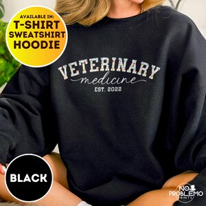 Custom Veterinary Technician Sweatshirt, Personalized Vet Tech Shirt, Veterinarian Graduation Gift, Animal Doctor Sweater, Vet Medicine Tee