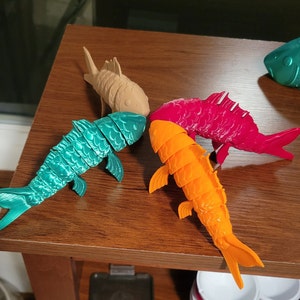 3D Printed Articulating Koi Fish: Desk Toy Decoration