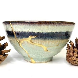 Kintsugi Kintsukuroi Broken and Repaired Ceramic Bowl wabi sabi (made in Japan) ( Handmade ) – matcha mist