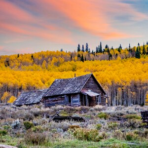 Old Barn in Colorado in the Fall Canvas Wall Art Design | Poster Print Decor for Home & Office Decoration  printed on Canvas, Metal