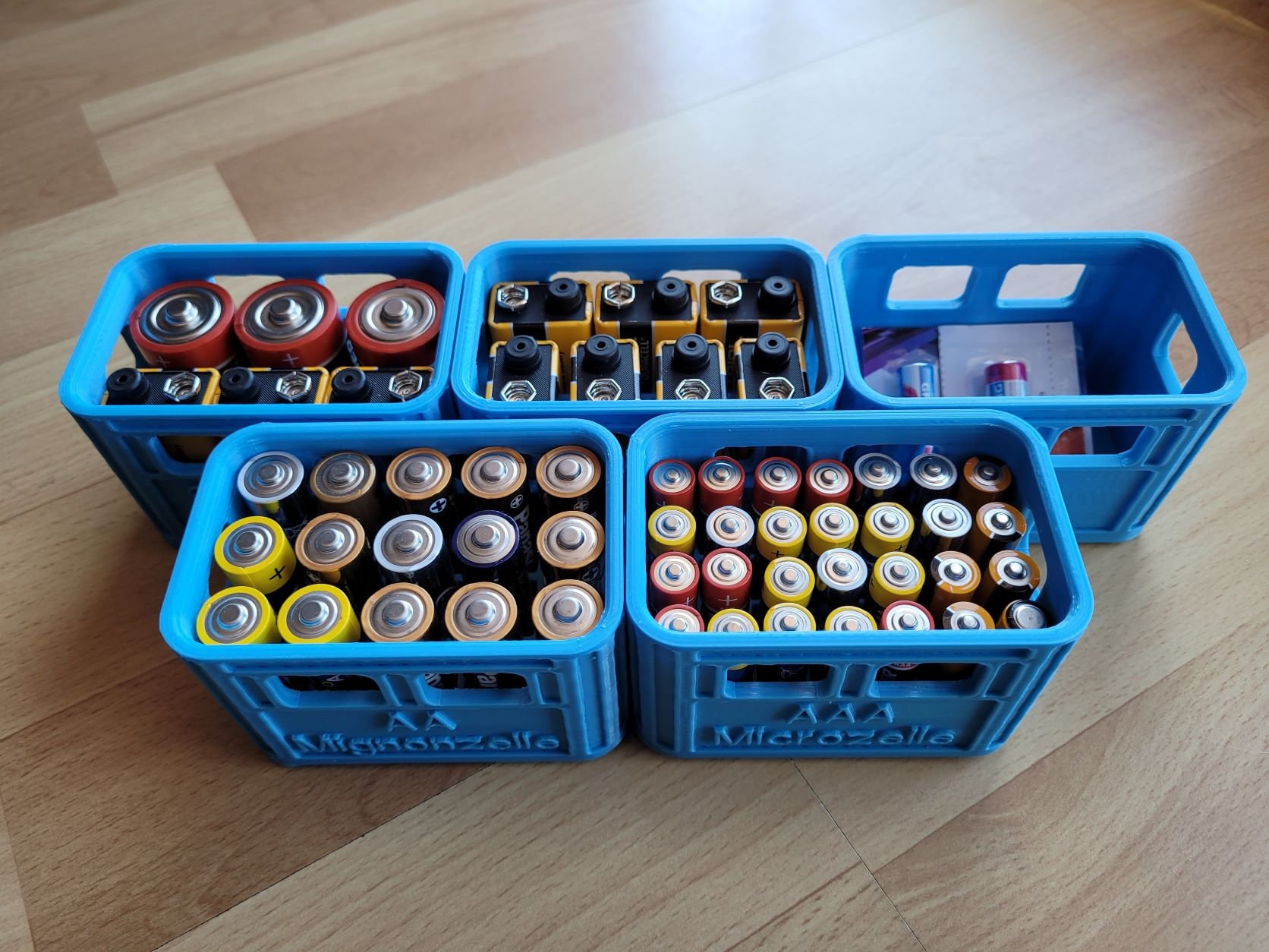 Customizable & stackable beer crate for all types of batteries by