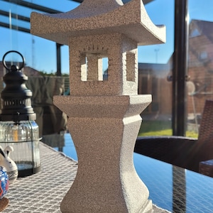 Pagoda Japanese garden lamp